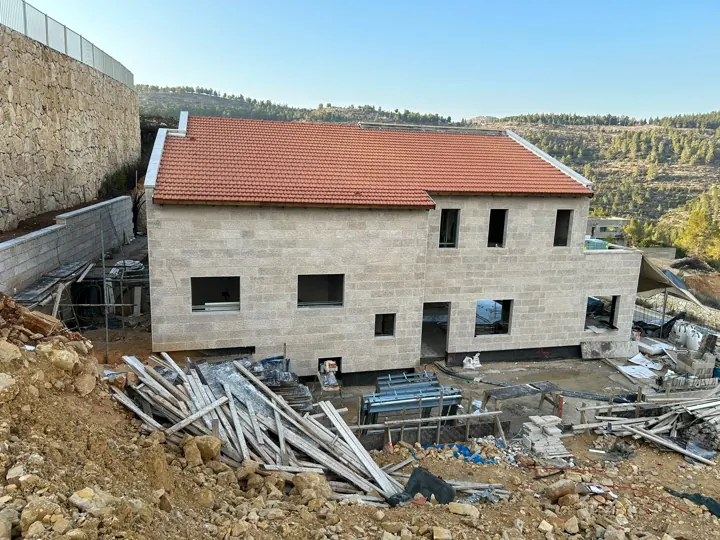 וילה פרטית באבן ספיר, אבן ספיר, מגרש של כ-500 מ״ר